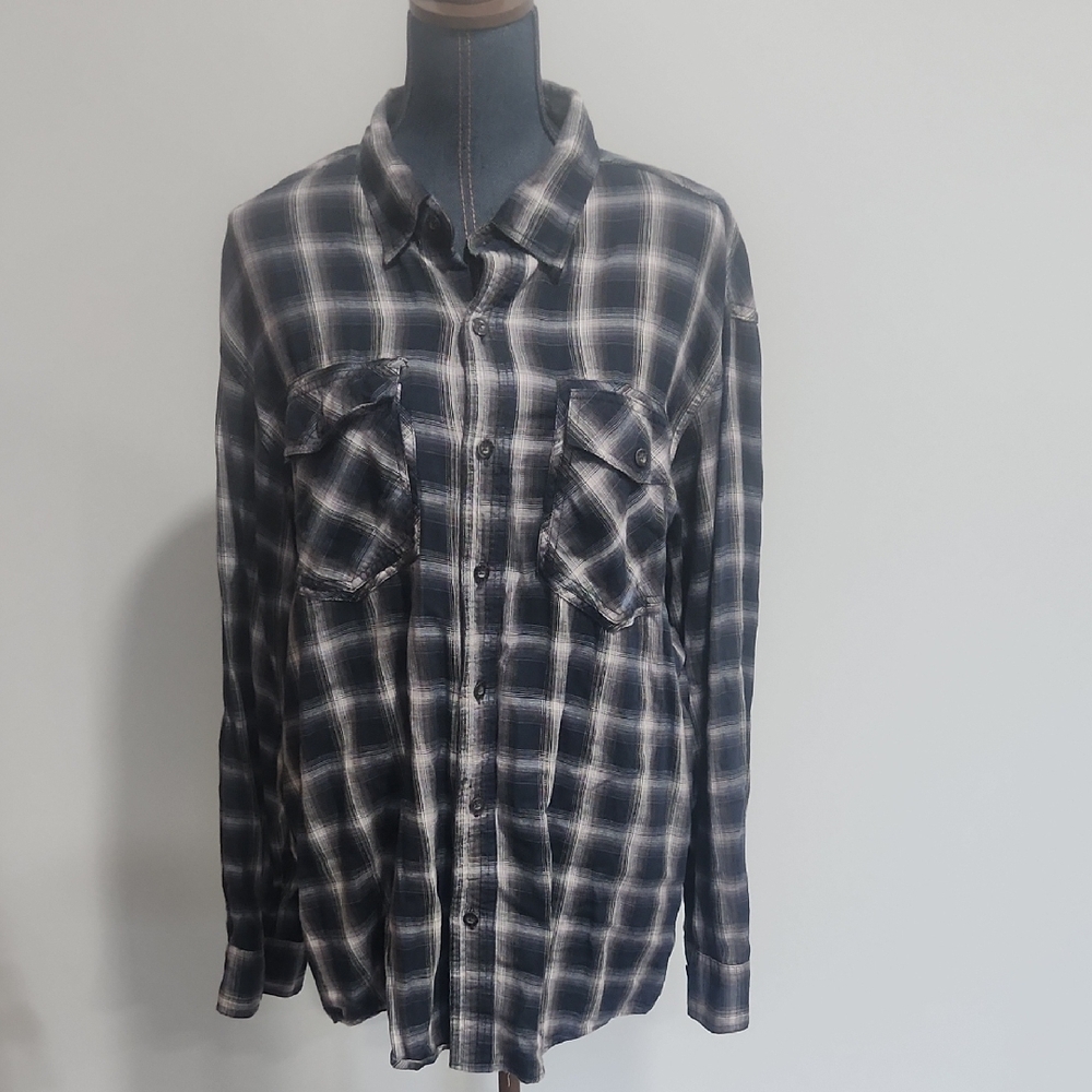Men's Black and White Plaid Shirt